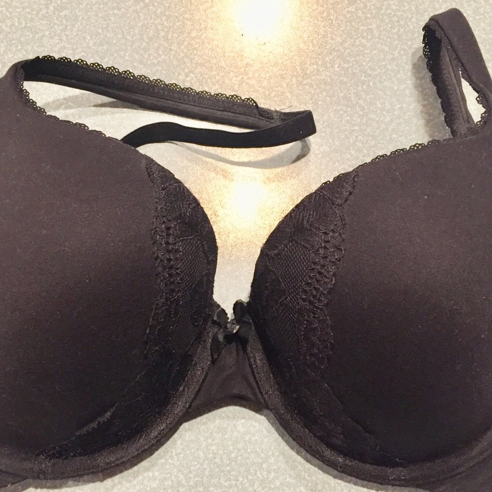 Bras - Picture 2 of 5